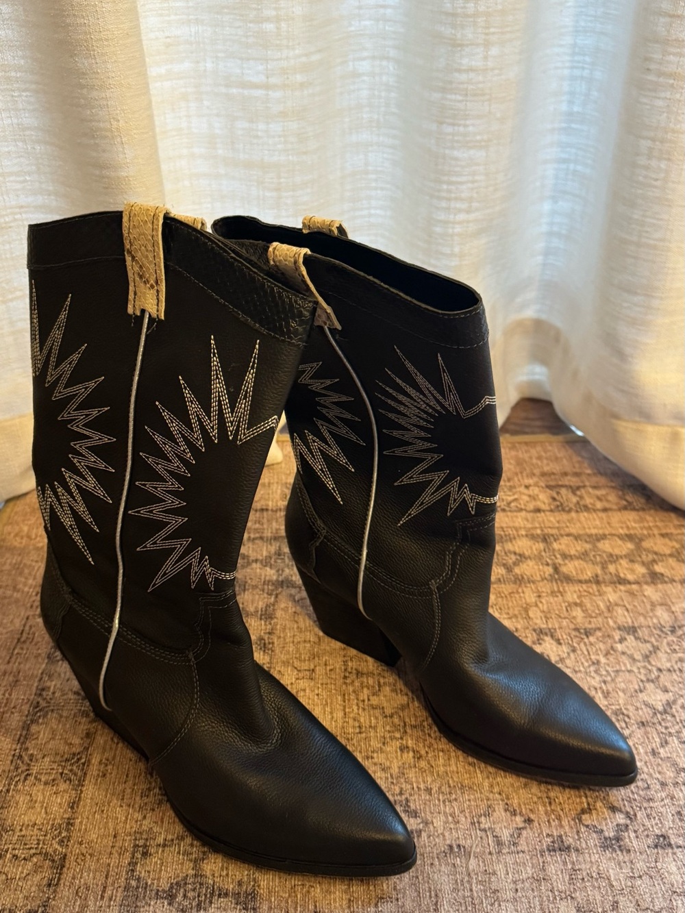 Dolce Vita Lawson Black Western-Heel Pointed Toe Boots with White Stitching